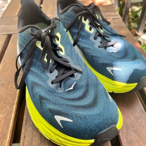 Hoka One One Arahi 6 Blue Graphite sneakers in size 10D - Picture 8 of 13